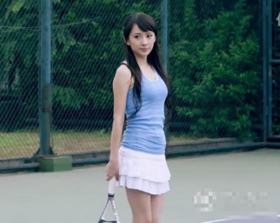 还记得饰演《爱情公寓3》中诺澜吗?
