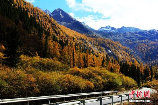 Picturesque scenery in Sichuan