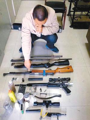 网购零部件组装枪支 西安两男子被刑拘(图)