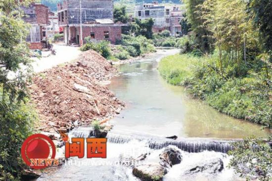 福建龙岩连城芷溪人口_福建龙岩漳平溪南中学