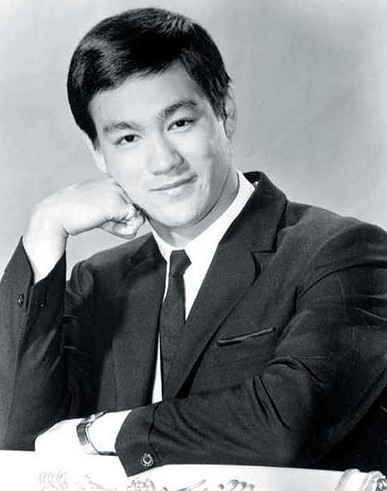 李小龙生前大量罕见照片曝光(组图)--人民网·