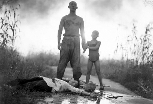 《红高粱》影史留名 张艺谋抛硬币定下巩俐演