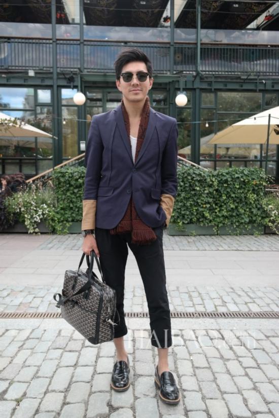 型人街拍演绎高雅德 (Goyard) 包包搭配Look