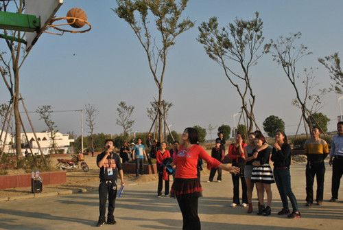 明光市第一届民生杯趣味农民运动会女山湖站