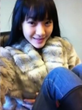 张一山承认恋爱 <em>同班同学女友</em>曾出演《金陵十