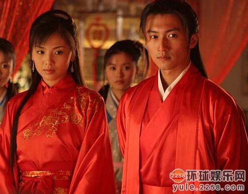 古装花美男都爱穿红衣 乔振宇帅气马天宇美美