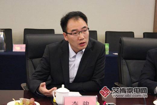 四季沐歌:鲜衣怒马大光热