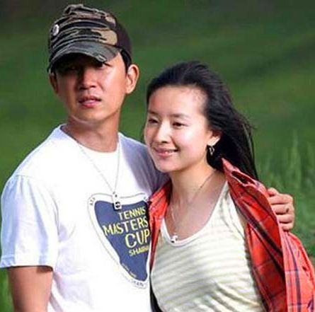 潘粤明否认与董洁同居谈儿子流泪 董洁出轨门