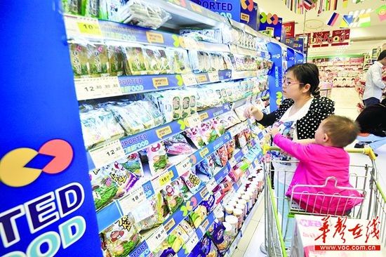 长沙进口零食小店疯长 看似高大上多数高桥