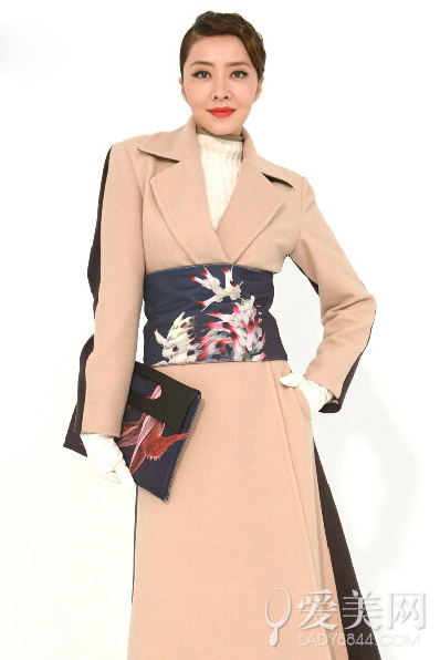  �����ֻ�Ů��������ܹھ� ���������̵� 