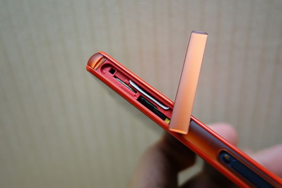 艳丽出乎意料 红色索尼Z3 Compact图赏