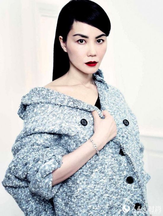 王菲哑光感让唇妆更高级想要打造优雅的女人味,知性与成熟兼具的"哑光动漫丰满头像性感图片