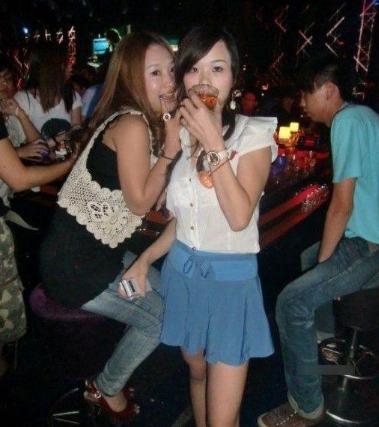 夜场招聘_洛阳 夜场 招聘会助力青年就业创业(2)