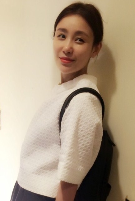 吴启华承认与妻子分居多年 娇妻石洋子生活照曝光 图