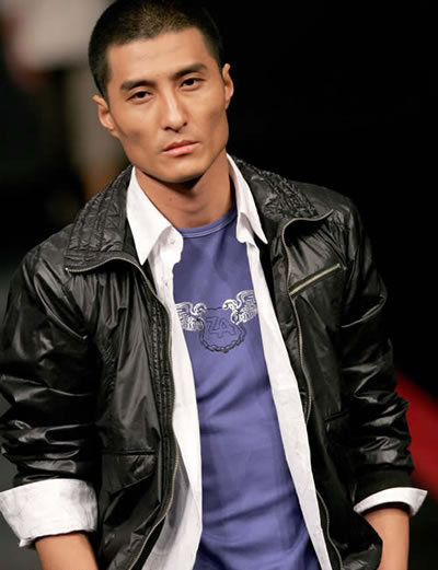 媒体曝胡东吸毒属实 尿检呈冰毒类阳性