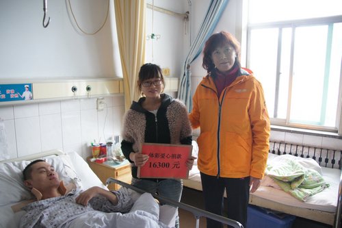 体彩伸援手 山东体彩捐助淄博07409投注站站