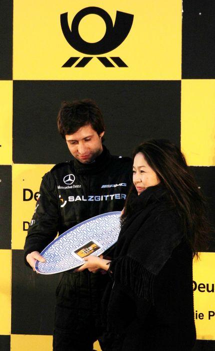 女叶晴晴登台《中国好声音》 揭叶氏<em>三姐妹</em>奢