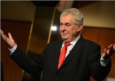 捷克总统广播节目中爆粗口 引发舆论争议