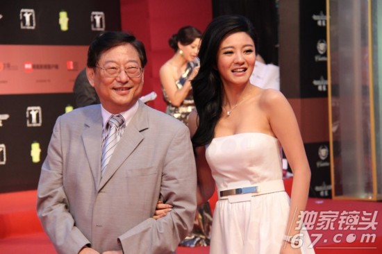 女神竞艳:林志玲巩俐秀胸器 妮可基德曼玩透视