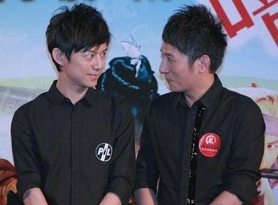 韩红管彤被传同性结婚 蕾丝情缘起底揭秘