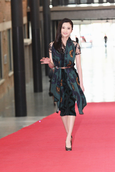 张慧雯荣获年度新锐女演员 透露正筹备新戏