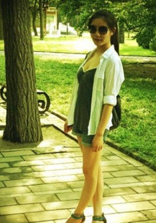 陈佩斯儿媳妇美艳私照曝光 多以低胸装出镜