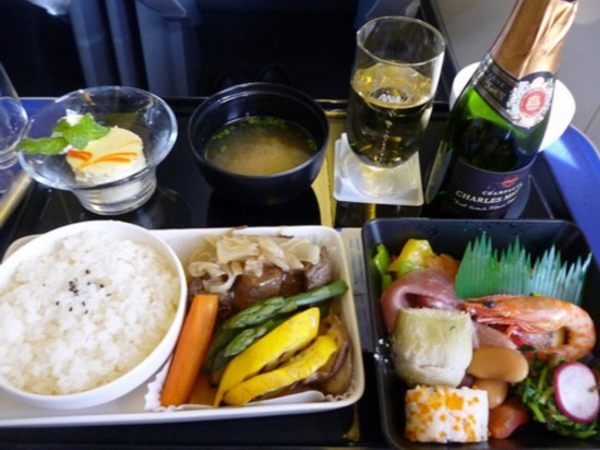 各航空飞机餐pk战:豪华美味让人食指大动【6】