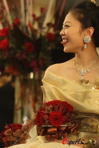 半裸婚纱(2)