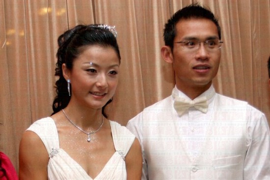 半裸婚纱