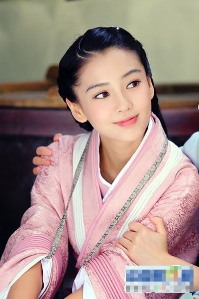 新晋花旦古装PK资深女神 Angelababy完胜范冰