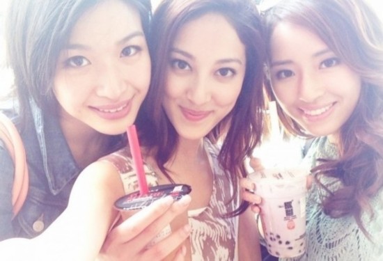 2013港姐冠军私房照曝光 从小就是美女