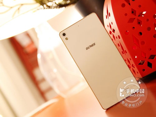 iPhone与米4同价 1999元智能强机搜罗