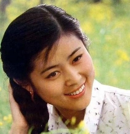 倪萍  