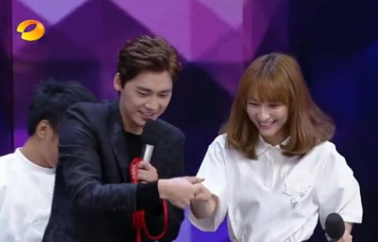 李易峰吴昕暧昧 李易峰喜欢吴昕的五大证据--人