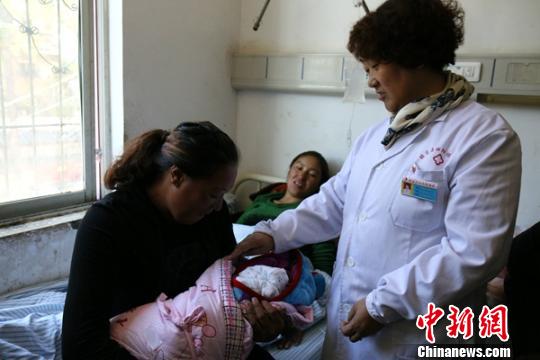 ����������ɲ�����ľ���ȣ����ߴ���ɽ����47��