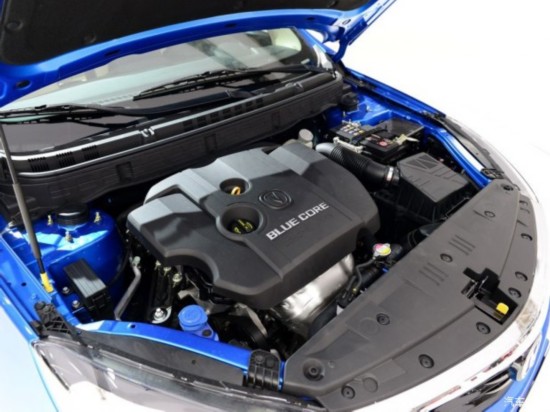 长安汽车 悦翔V7 2015款 1.6L 自动乐趣型