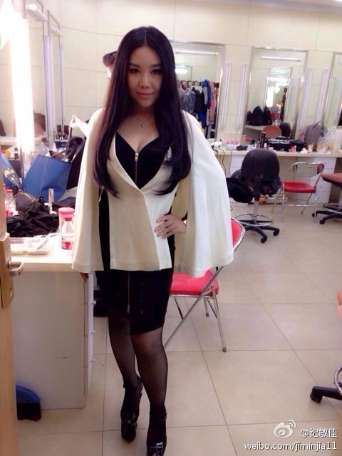 纪敏佳<em>月亮之上</em>唱红凤凰传奇 05年<em>超女</em>现状盘