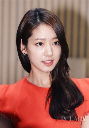 朴信惠扫荡韩国男神 成熟大卷照样惹人怜- Mic