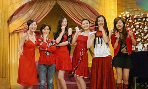 <em>姐姐妹妹站起来</em> 揭大小S姐妹团的坎坷情路【3