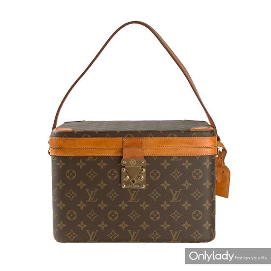 蕾哈娜你敢放开那只LV包吗- Micro Reading