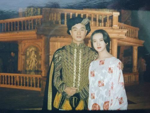 李小龙揪<em>成龙头发</em> 盘点明星罕见奇葩合影【21