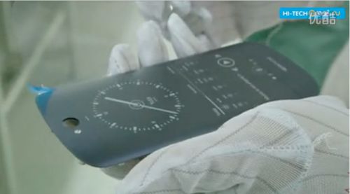 国礼 手机YotaPhone2制作过程全曝光(视频)