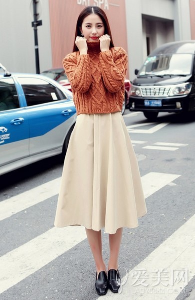 麻花毛衣简约温暖 轻松穿出甜美范- Micro Rea