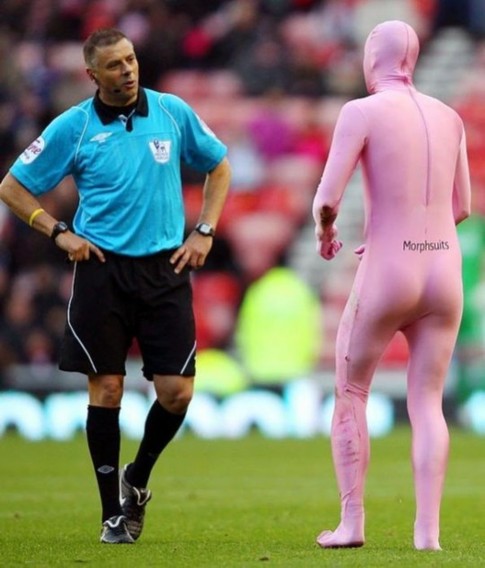 门将用脸扑出五个点球 盘点赛场上雷人尴尬瞬