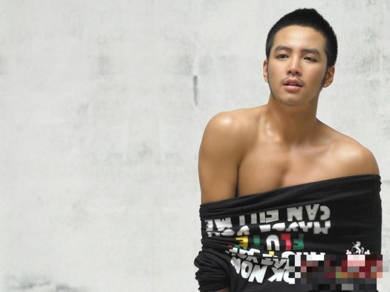 金秀贤黄子韬吴亦凡王俊凯 图揭男神容貌缺陷