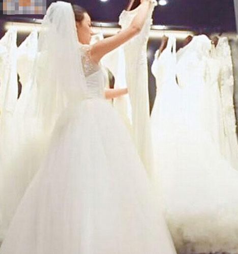 结婚的照片婚纱照片_结婚头像情侣婚纱礼服(2)