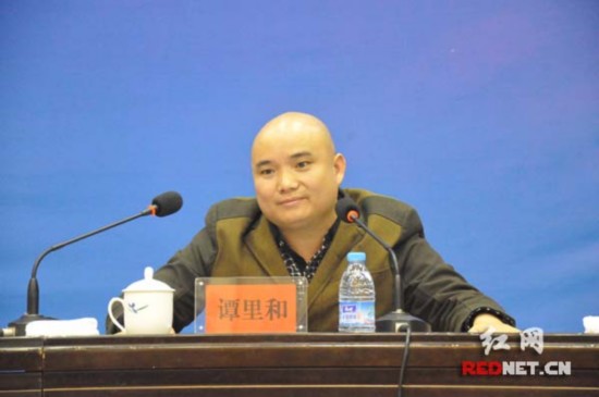 执委会第二阶段还举办了今日女报社首席记者