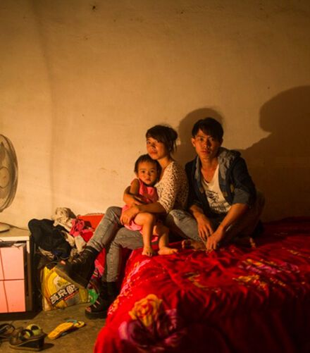 云南早婚县早婚早育现象普遍 留守夫妻易致出