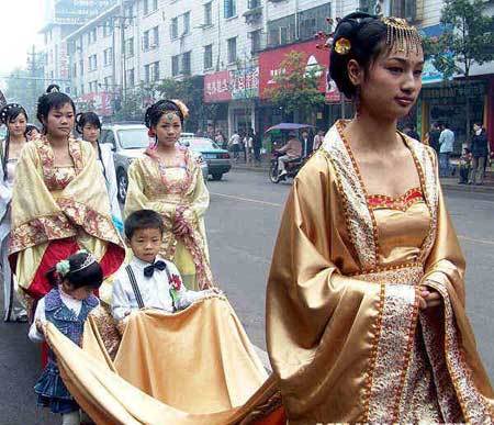 邵阳婚纱摄影_邵阳学院(3)