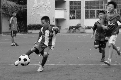 广州市中小学校园足球计划出台